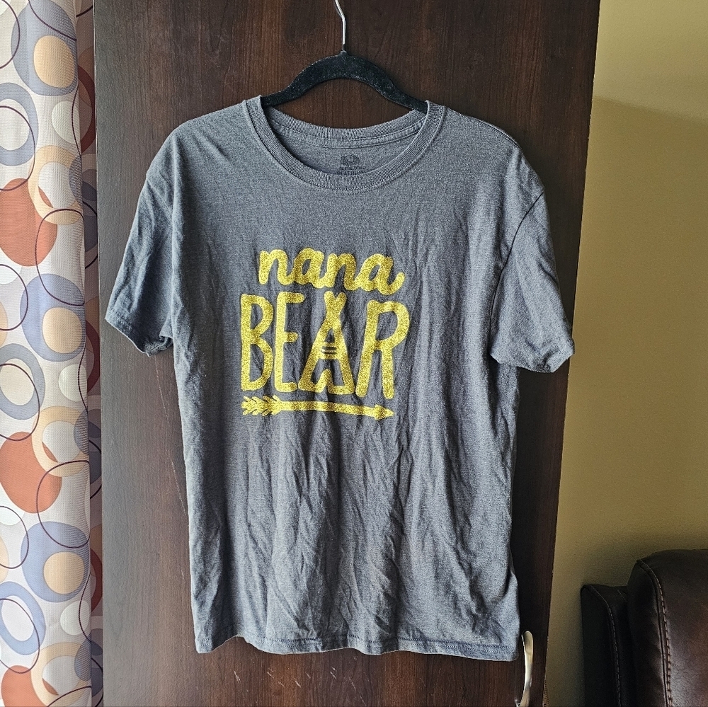 Fruit of the Loom Gray T-Shirt With "Nana Bear" Lettering